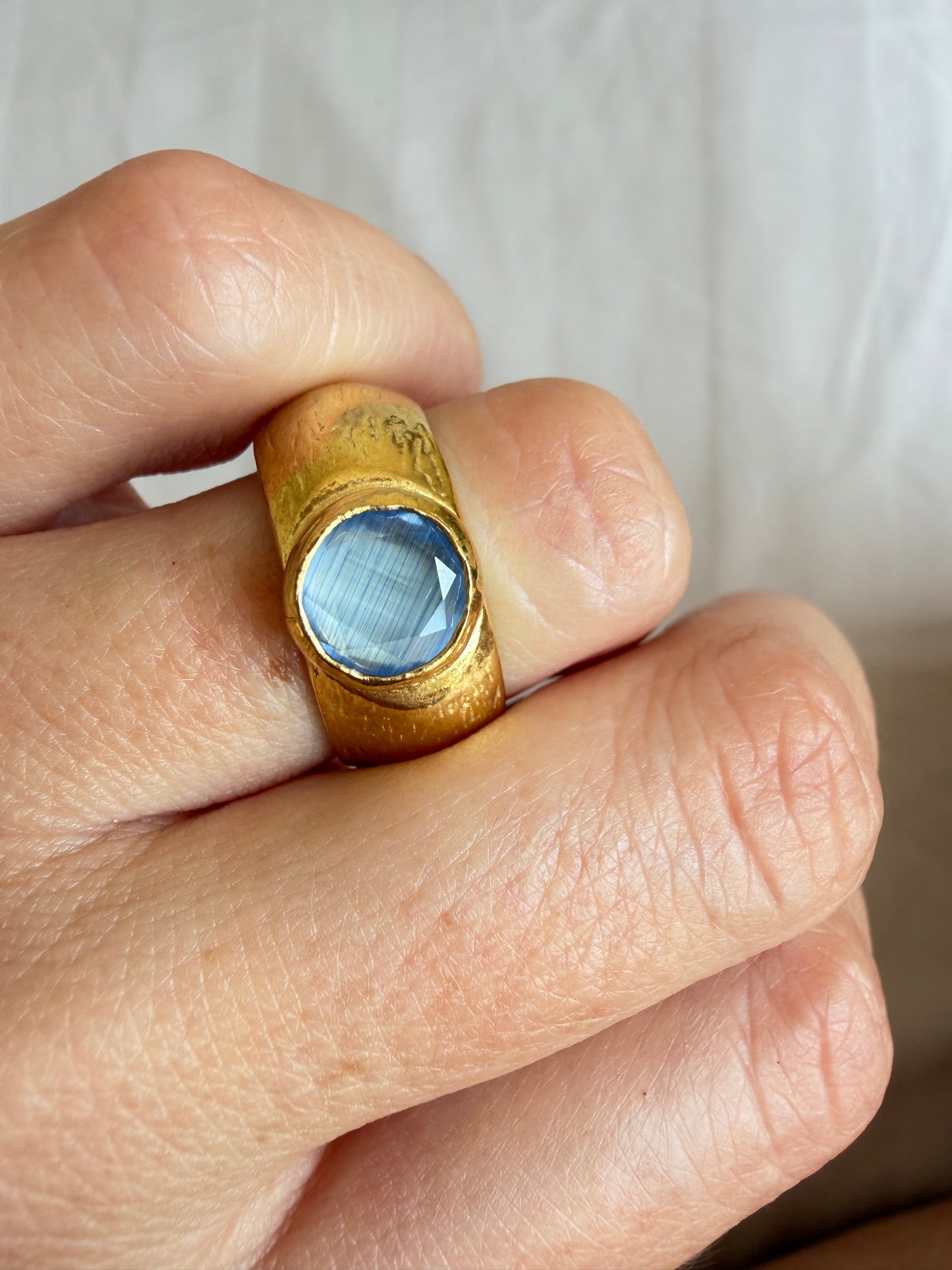 Anello Faeze