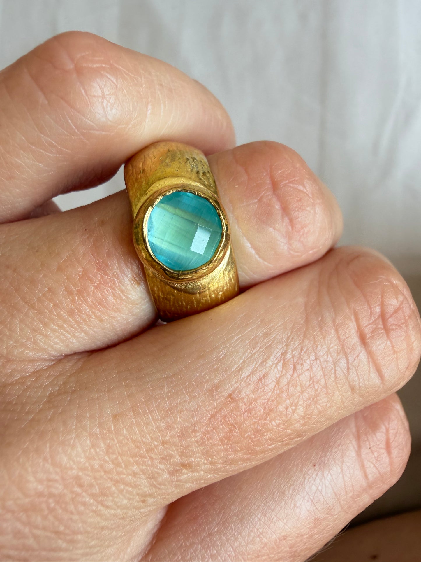 Anello Faeze