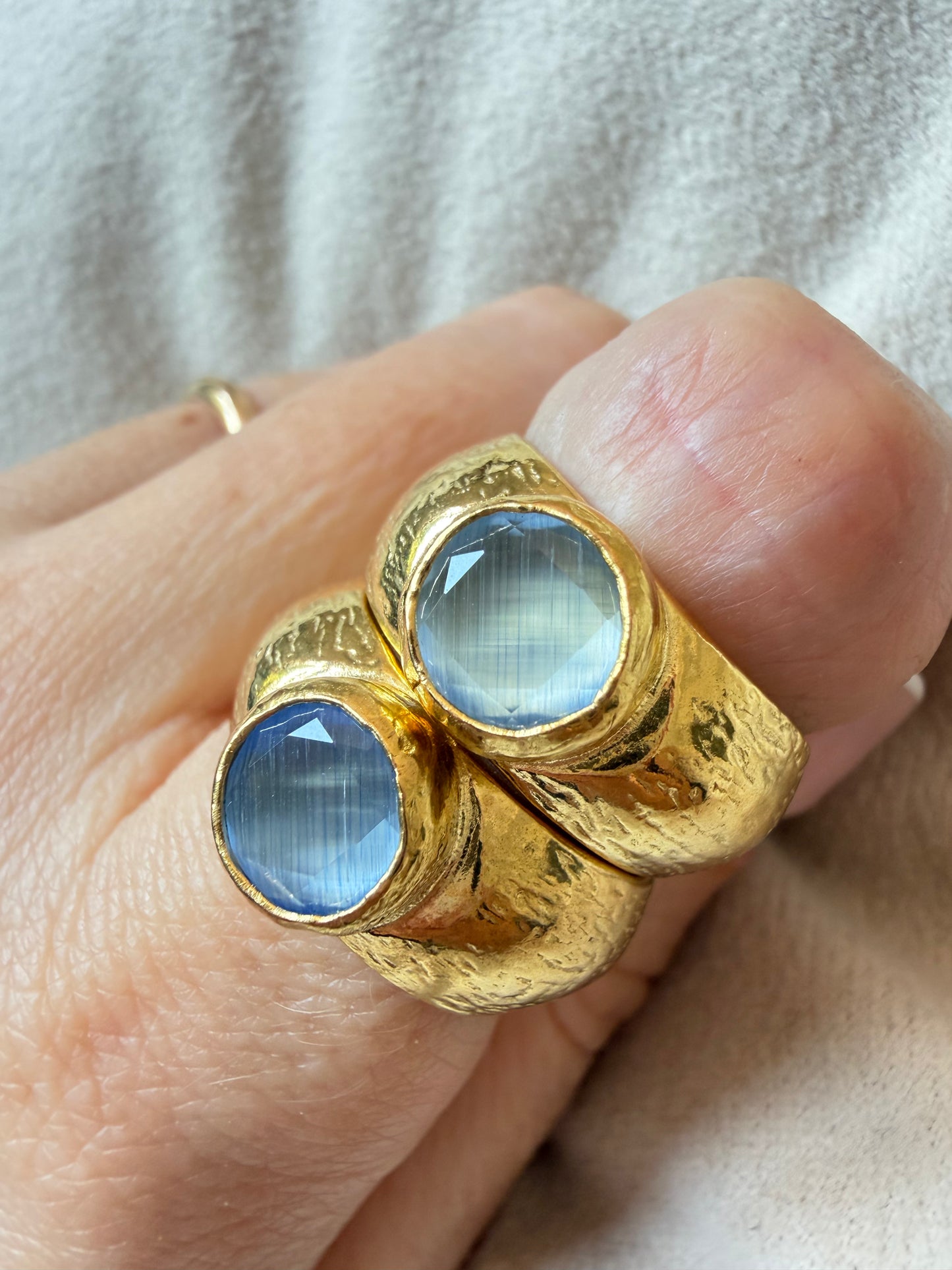 Anello Faeze